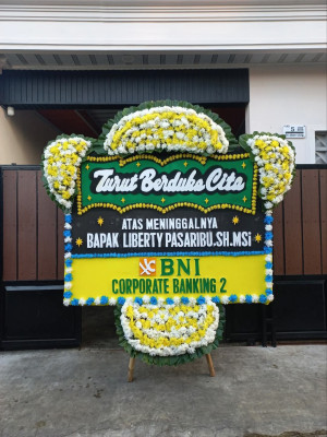 Papan Bunga Duka di Cempaka Baru
